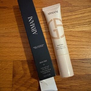 Giorgio Armani Skin Tint in Light Tan
